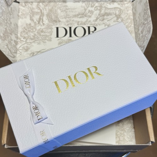 Dior white gift box 5 - 9, x